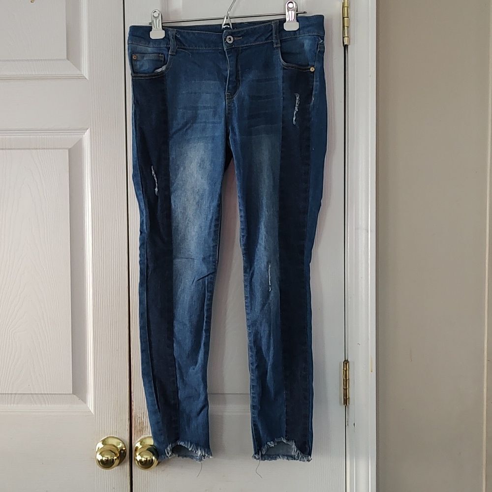 Arizona girls  distressed jeans  Sz 14.5 plus  EUC